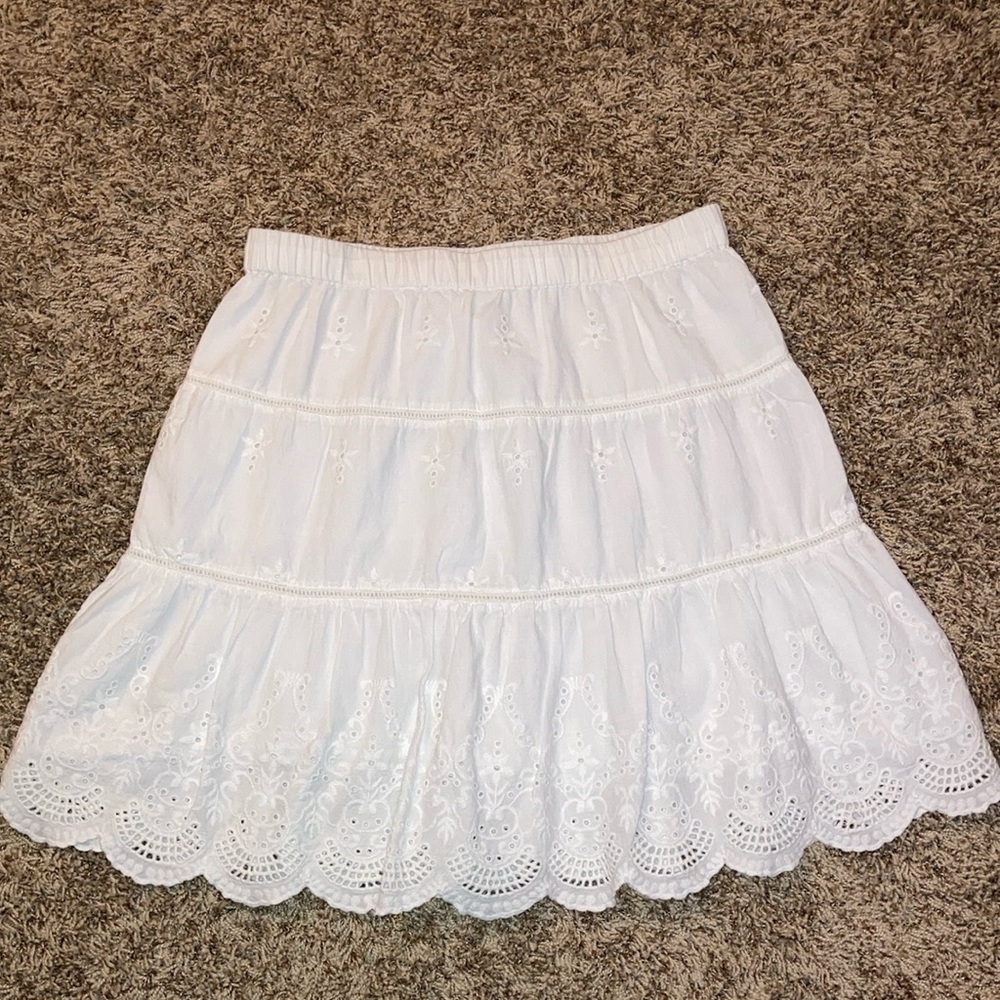 100% cotton white mini skirt with embroidery designs